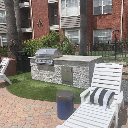 Spacious 2Br&2Ba Med Center Apt, Free Parking&Shuttle Houston Ngoại thất bức ảnh