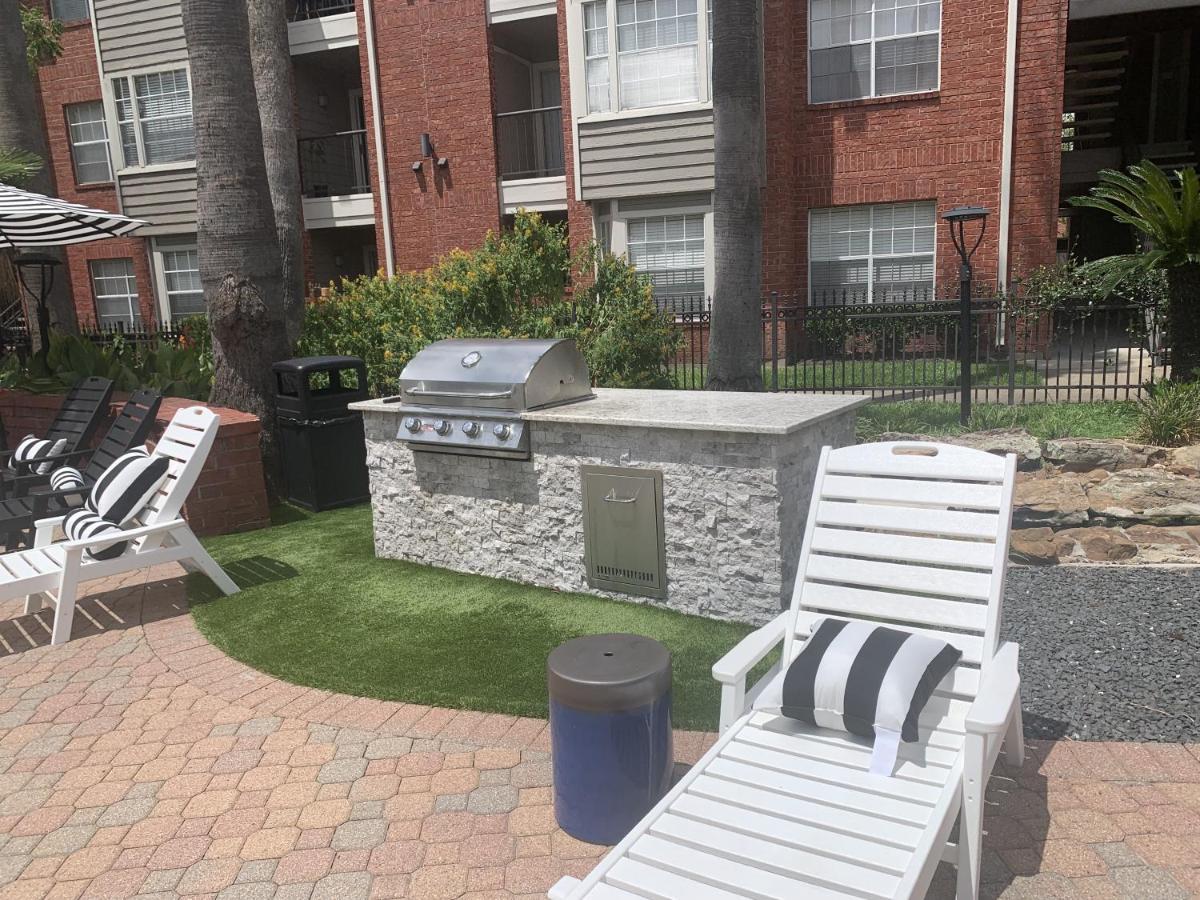Spacious 2Br&2Ba Med Center Apt, Free Parking&Shuttle Houston Ngoại thất bức ảnh