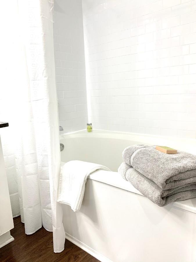 Spacious 2Br&2Ba Med Center Apt, Free Parking&Shuttle Houston Ngoại thất bức ảnh